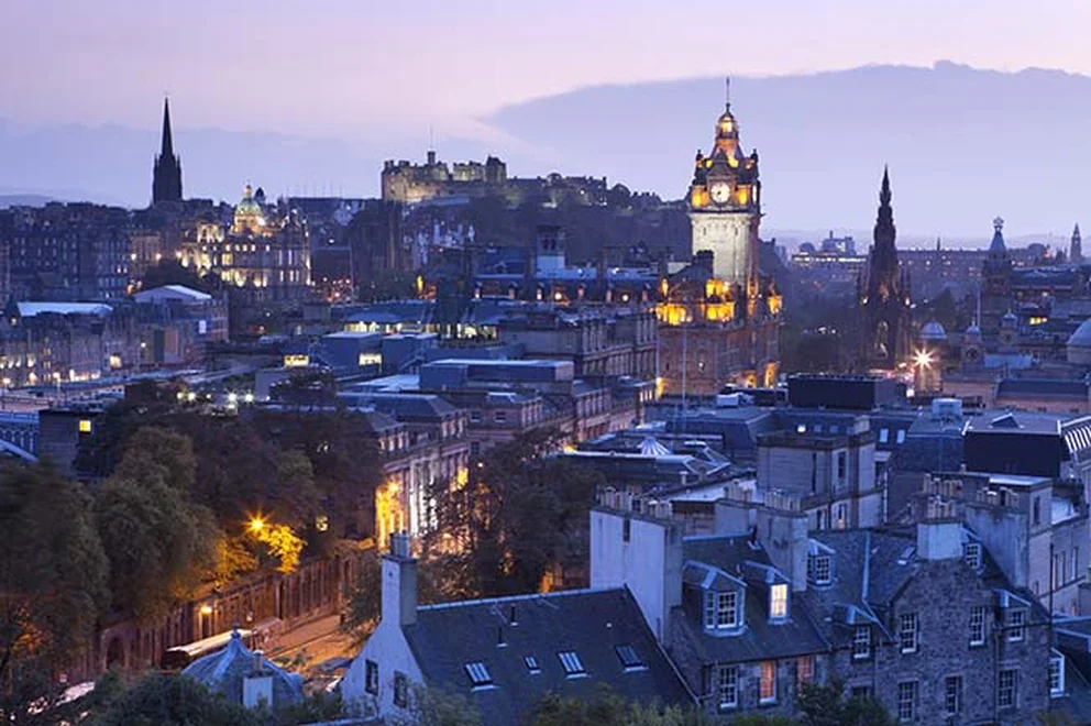 Edinburgh city centre view