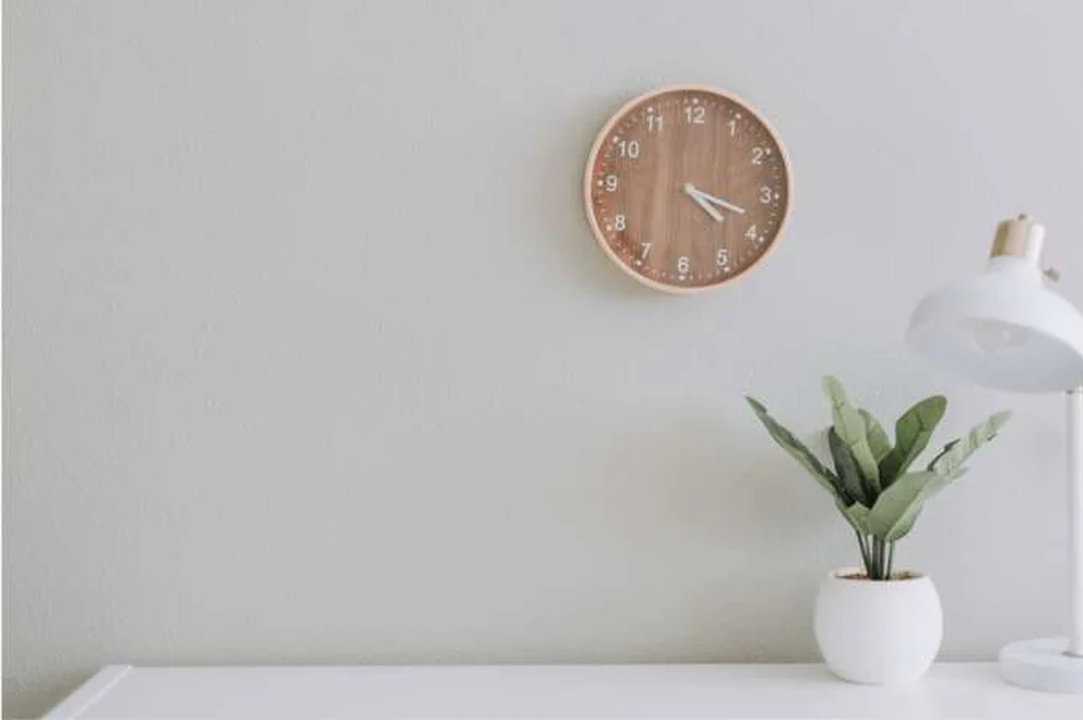 Clock and lamp